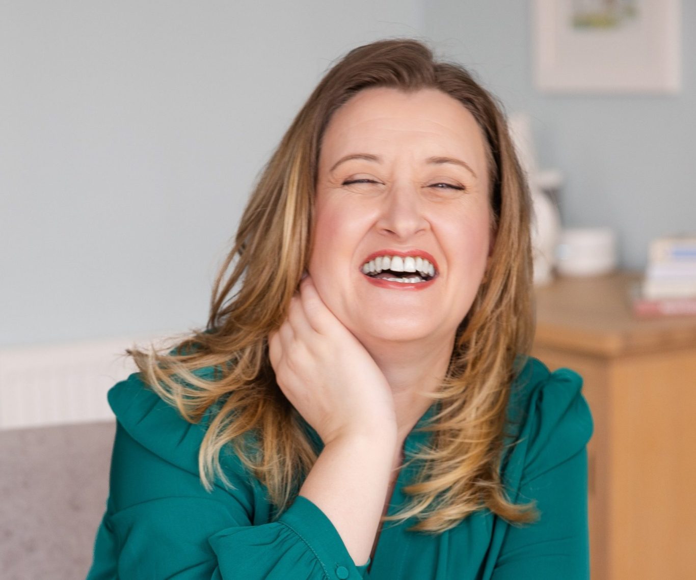 Liz, the Joyful Declutterer based in Reading, Berkshire